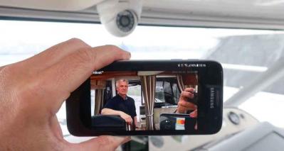 Webkamera i båten gir kontroll